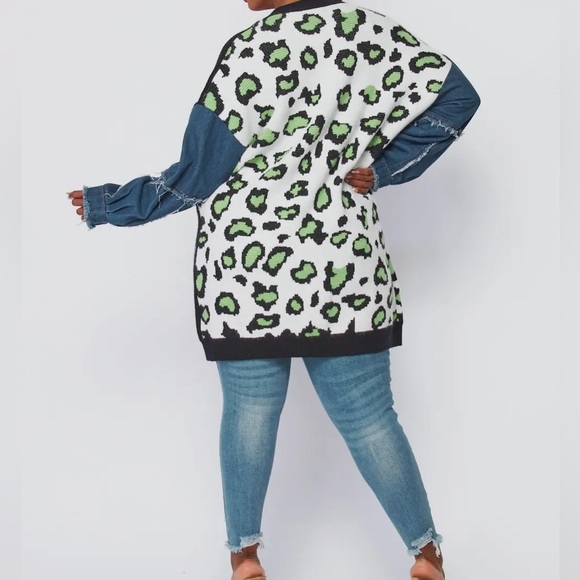 Beautiful Sweater - Picture 4 of 5